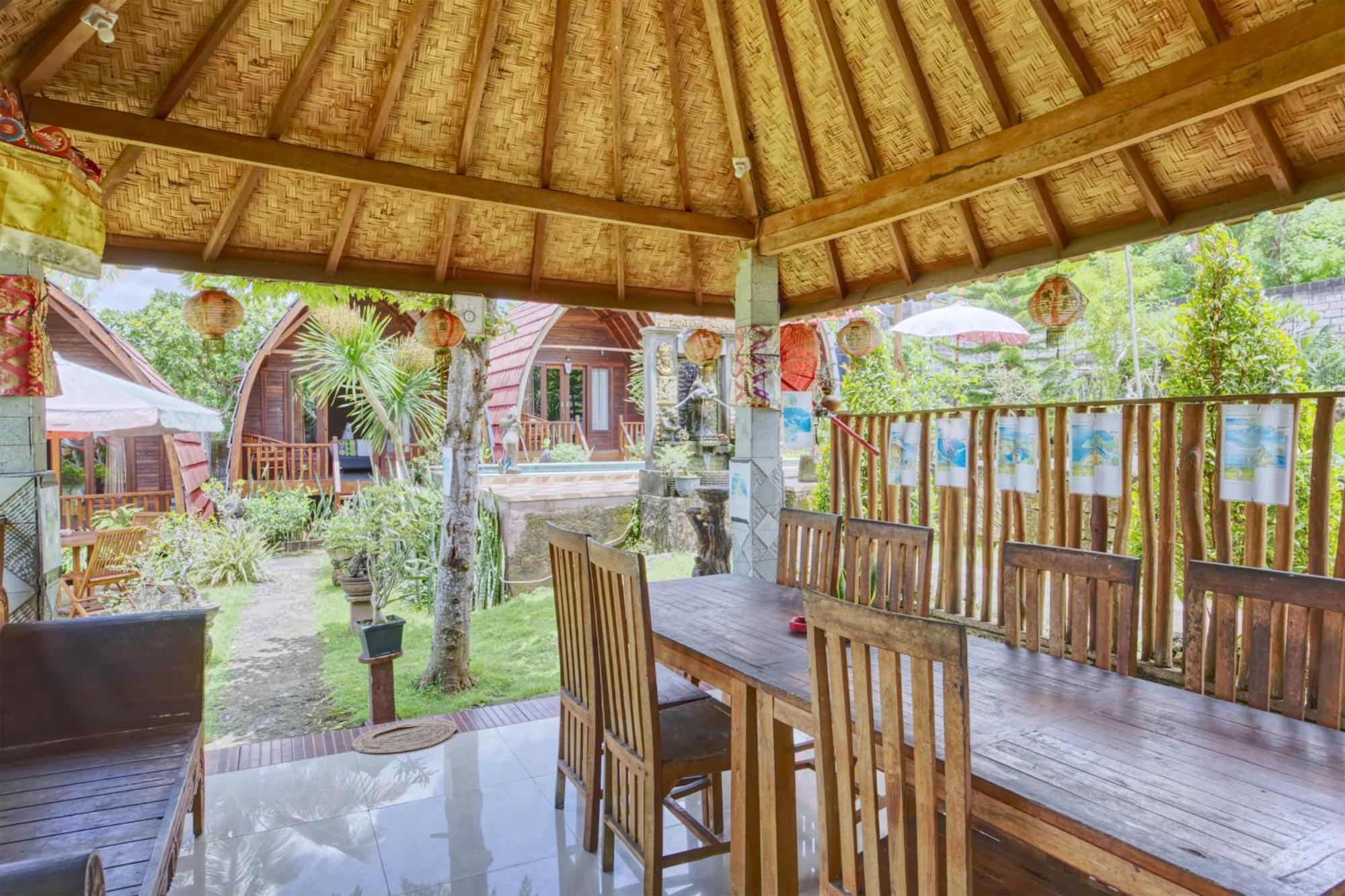 Dnr Lumbung Garden Hotell Toyapakeh Exteriör bild