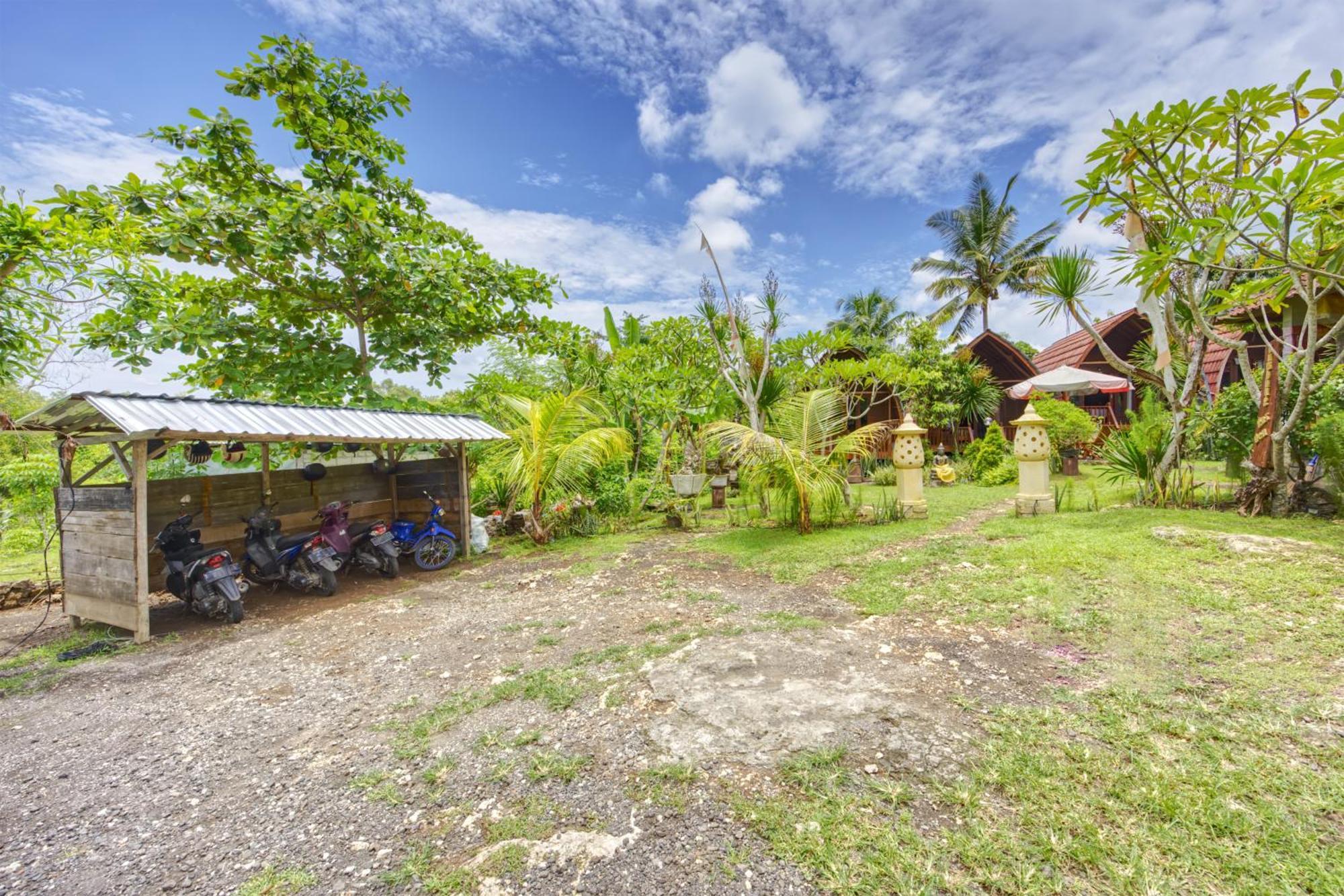Dnr Lumbung Garden Hotell Toyapakeh Exteriör bild